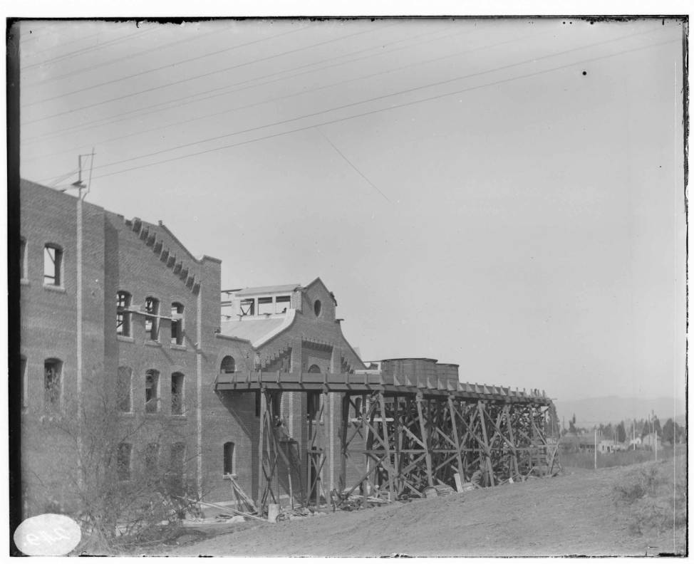 Los Angeles 3 showing trestle under construction